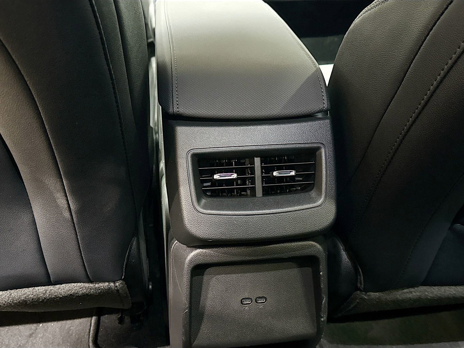 New 2026 Chevrolet Equinox EV LT image 25