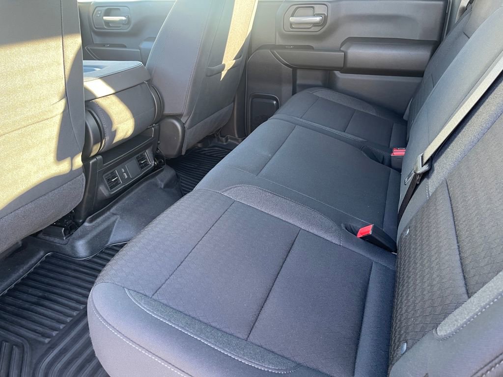 Certified 2025 Chevrolet Silverado 2500 Custom w/ Custom Value Package image 15