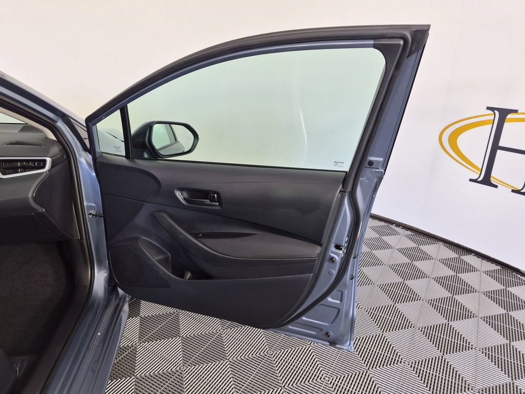 Used 2026 Toyota Corolla LE FWD image 35