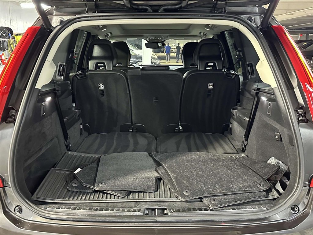 Used 2024 Volvo XC90 T8 Plus image 14