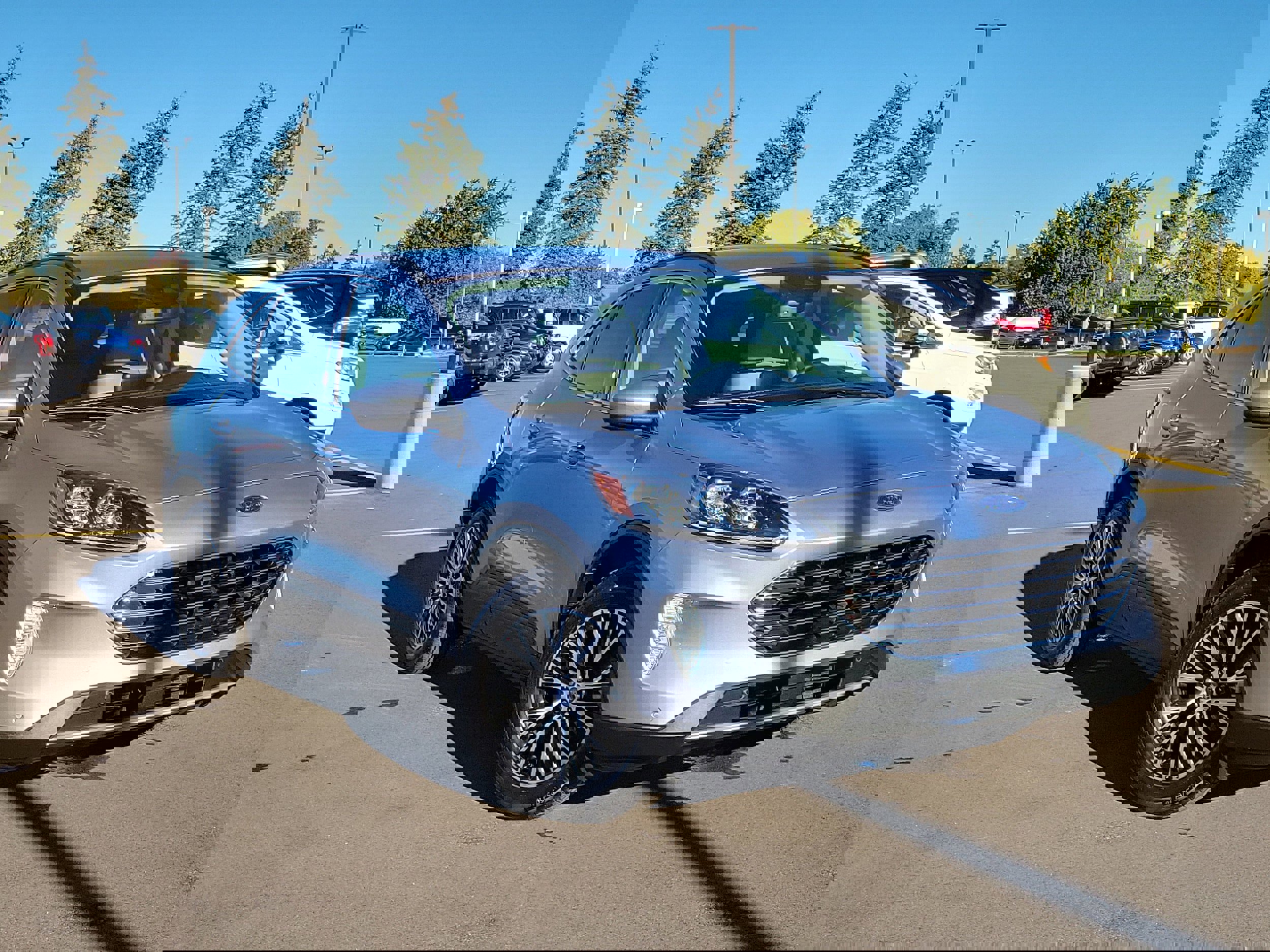 Certified 2022 Ford Escape Titanium image 33