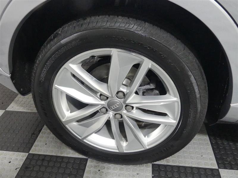 Used 2018 Audi Q3 2.0T Premium FWD image 16