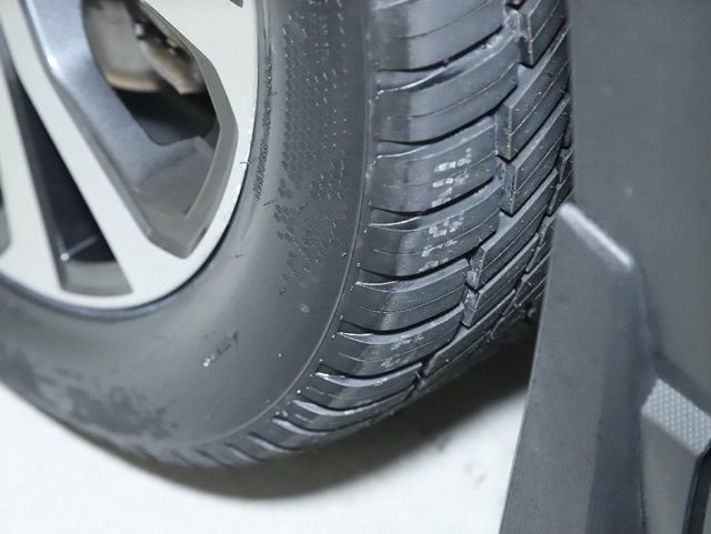 Certified 2023 Subaru Forester Limited image 38