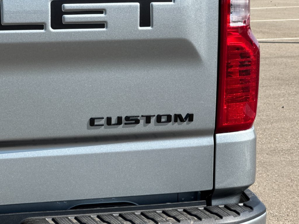 New 2026 Chevrolet Silverado 1500 Custom w/ LPO, Dark Essentials Package RWD image 24