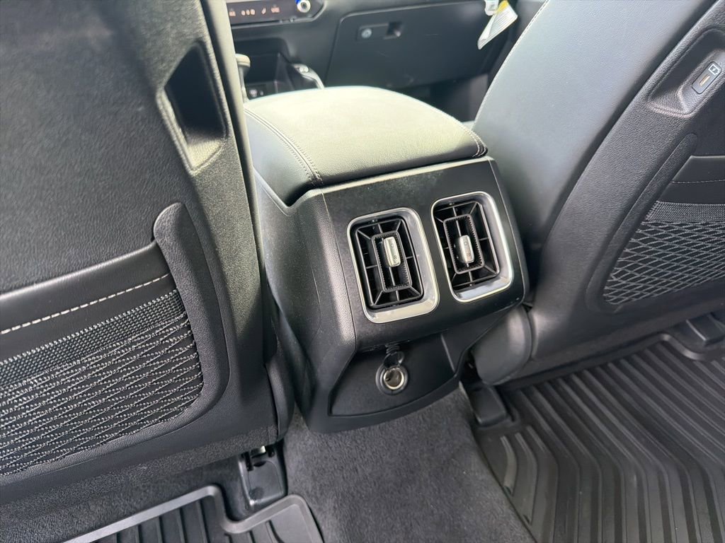 Certified 2025 Kia Sorento S w/ Panoramic Sunroof Package FWD image 23