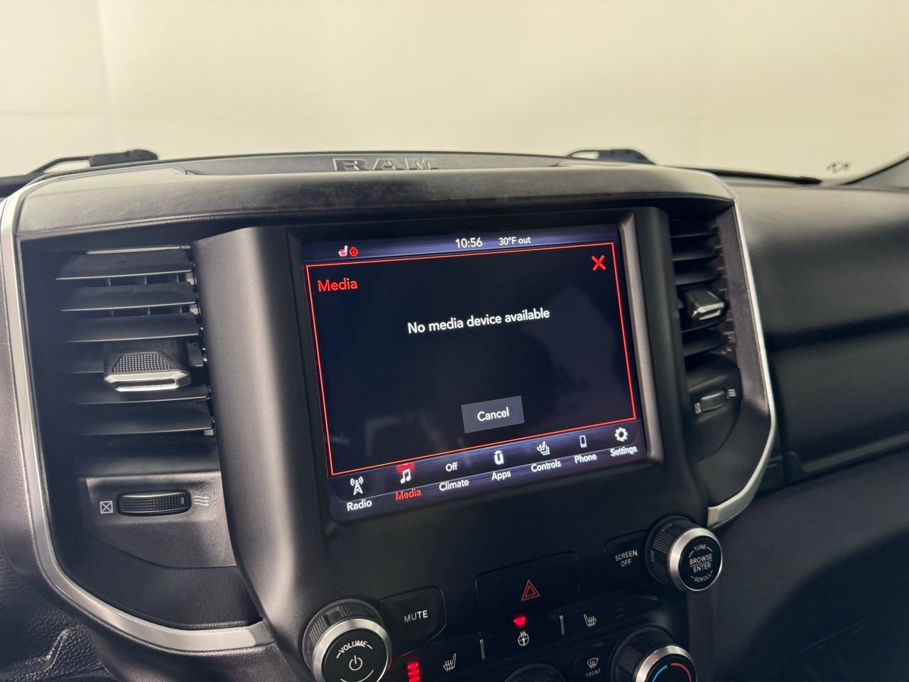 Used 2021 RAM 1500 Big Horn image 15