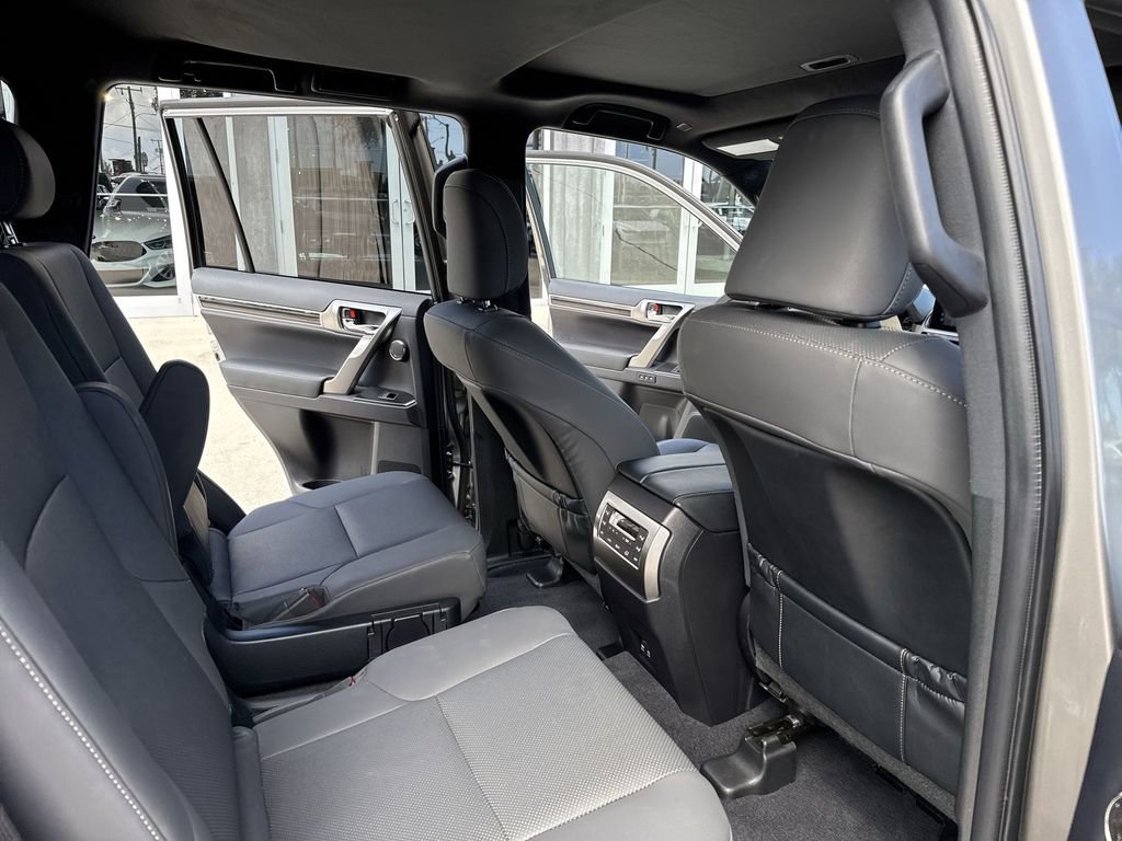 Used 2023 Lexus GX 460 Premium image 34