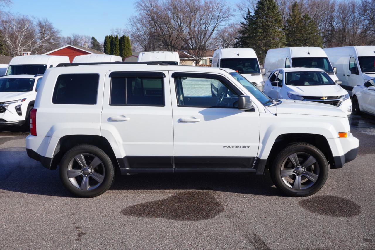 Used 2015 Jeep Patriot 4WD image 6