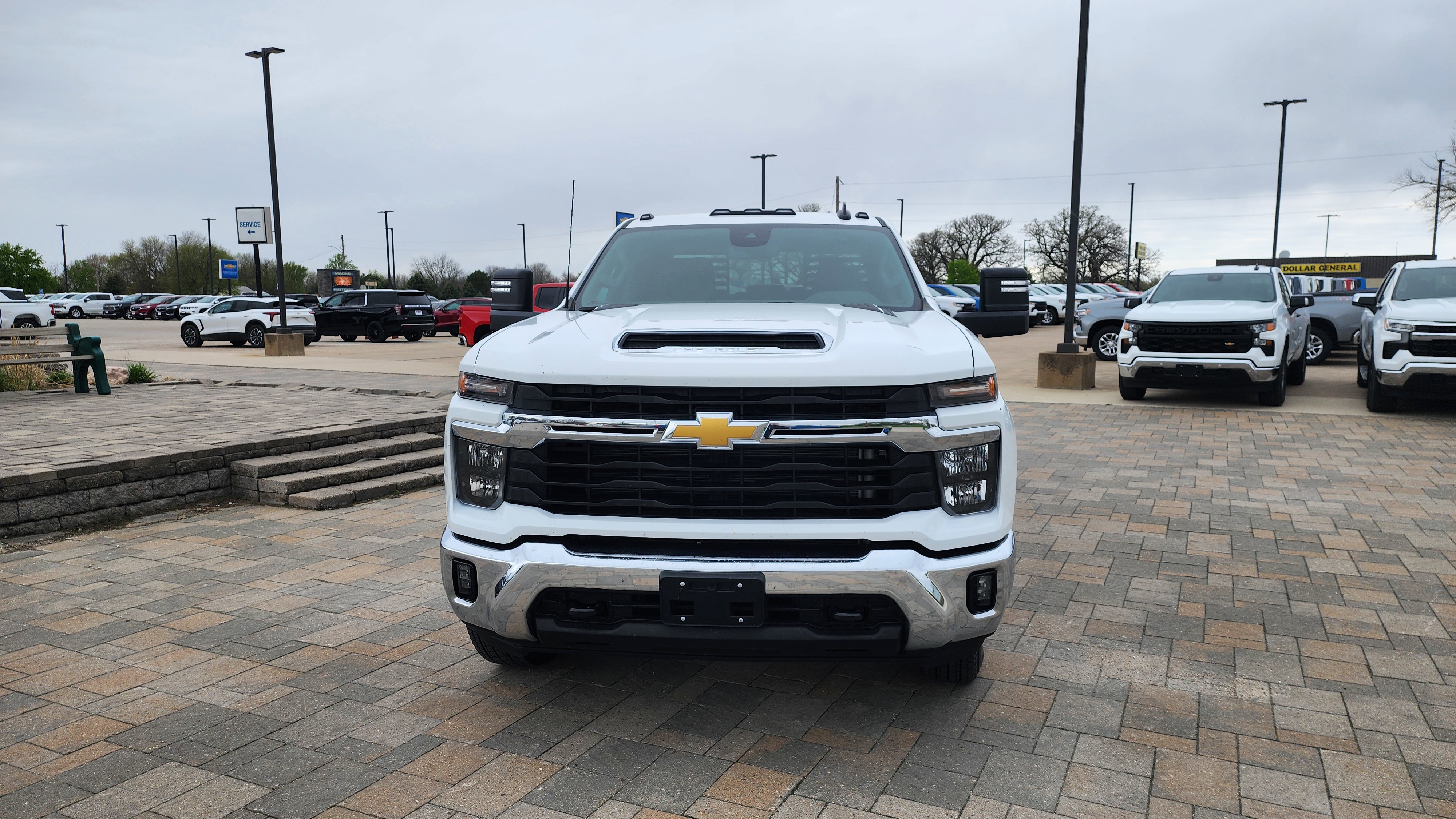 New 2024 Chevrolet Silverado 3500 LT w/ Convenience Package image 2