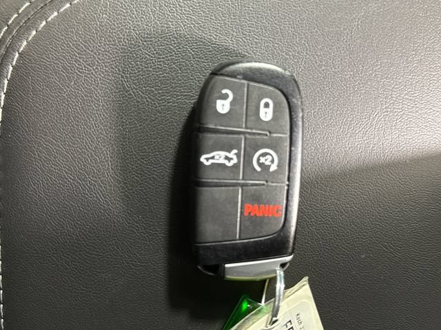 Used 2019 Dodge Challenger R/T RWD image 37