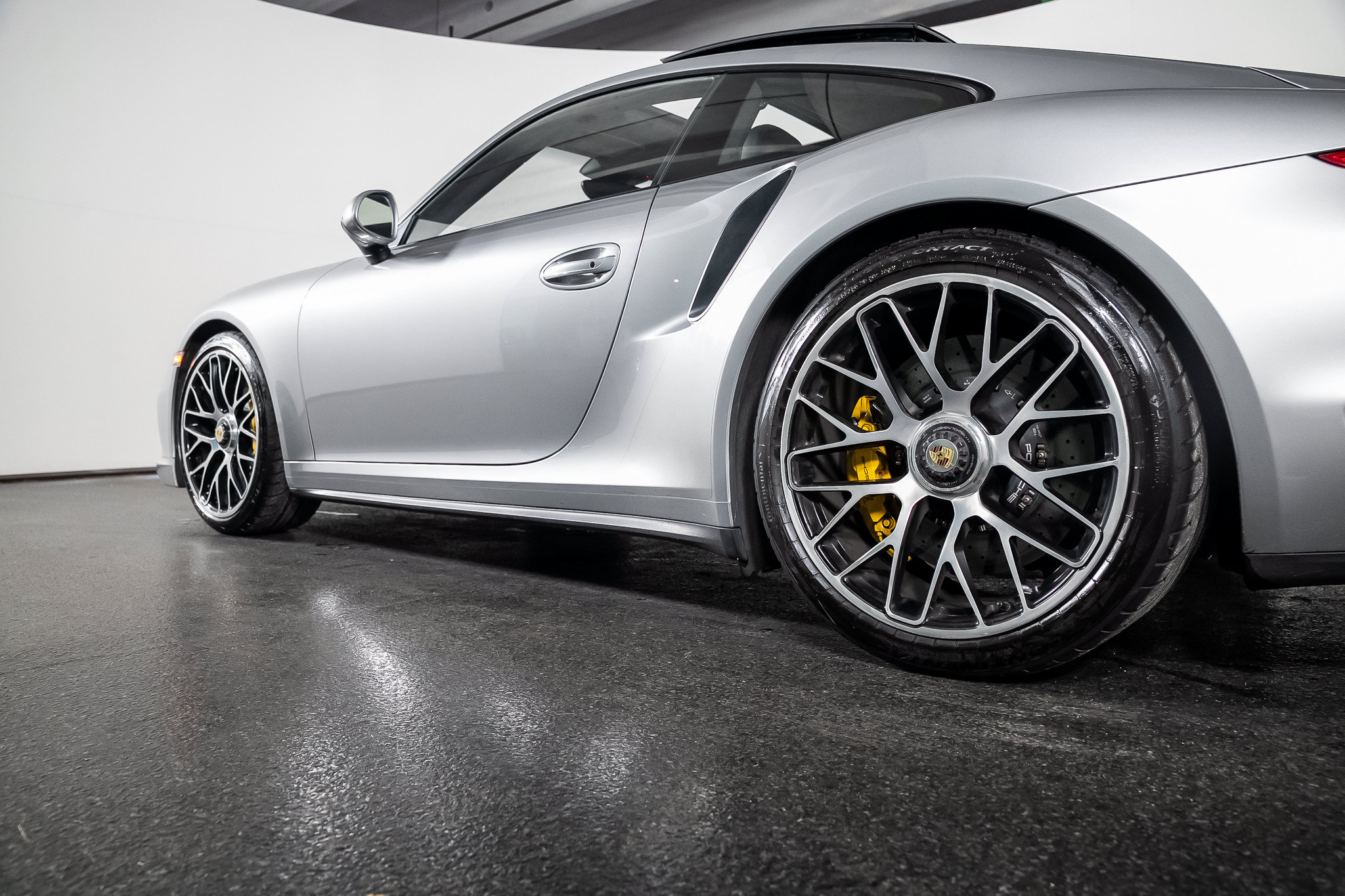 Used 2014 Porsche 911 Turbo S AWD/4WD image 20