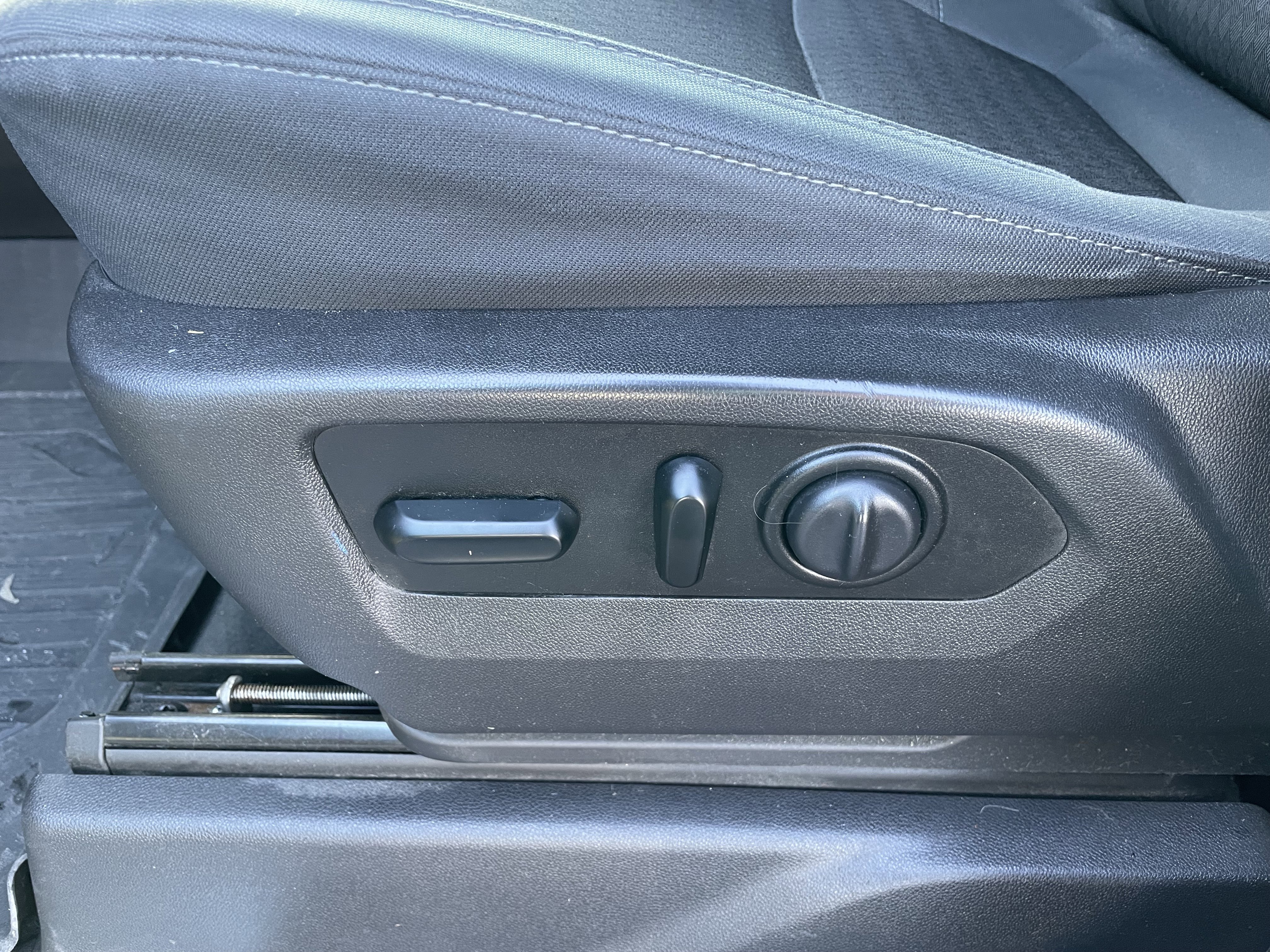 Used 2019 GMC Sierra 1500 Elevation image 14