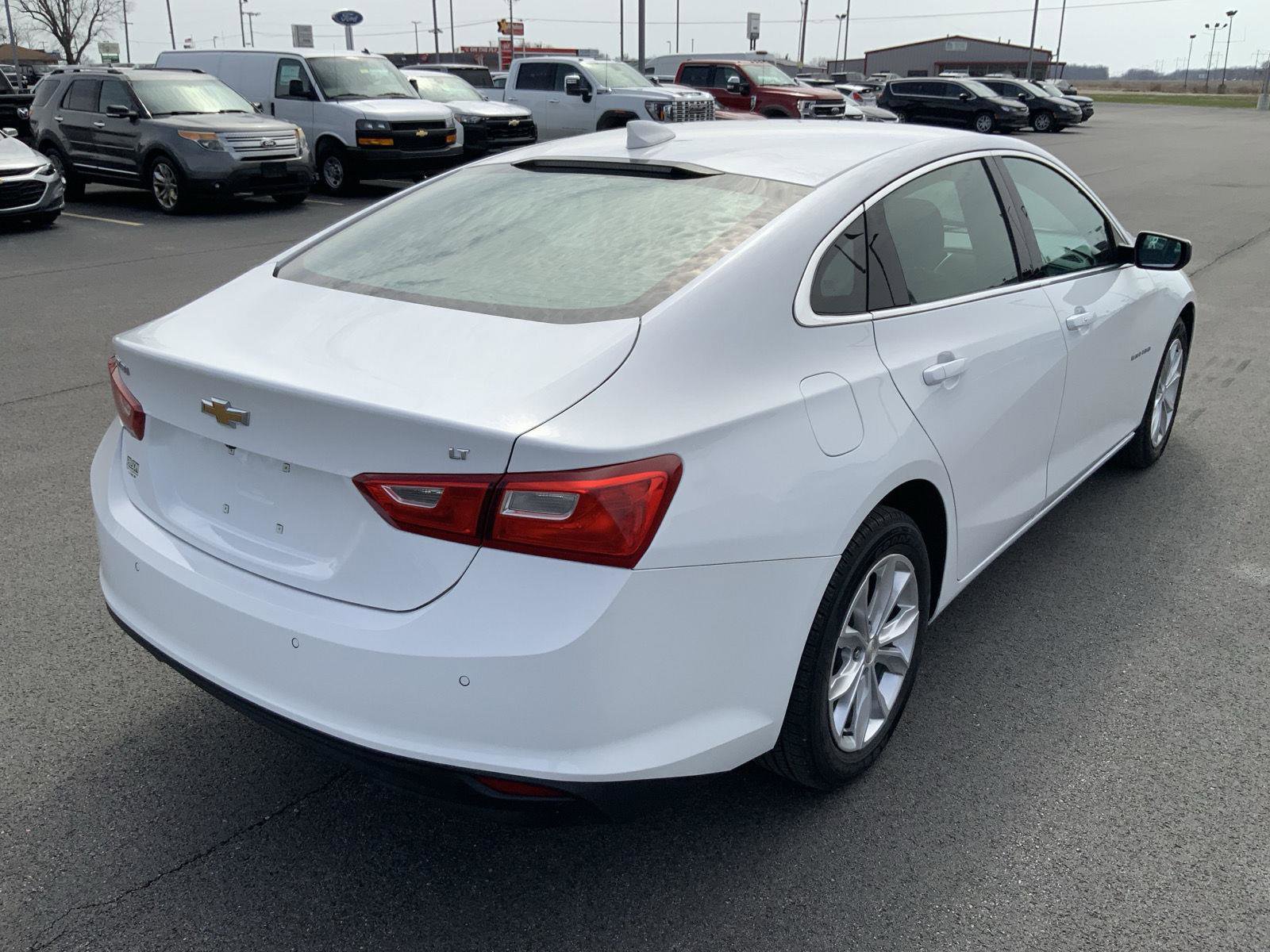Used 2024 Chevrolet Malibu LT image 9