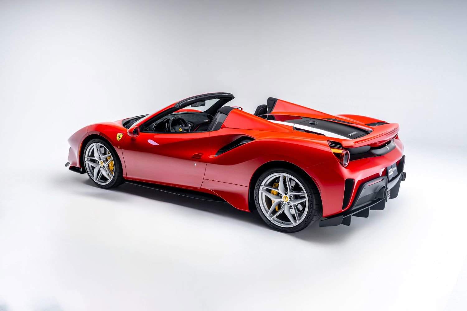 Used 2020 Ferrari 488 Pista Spider image 12