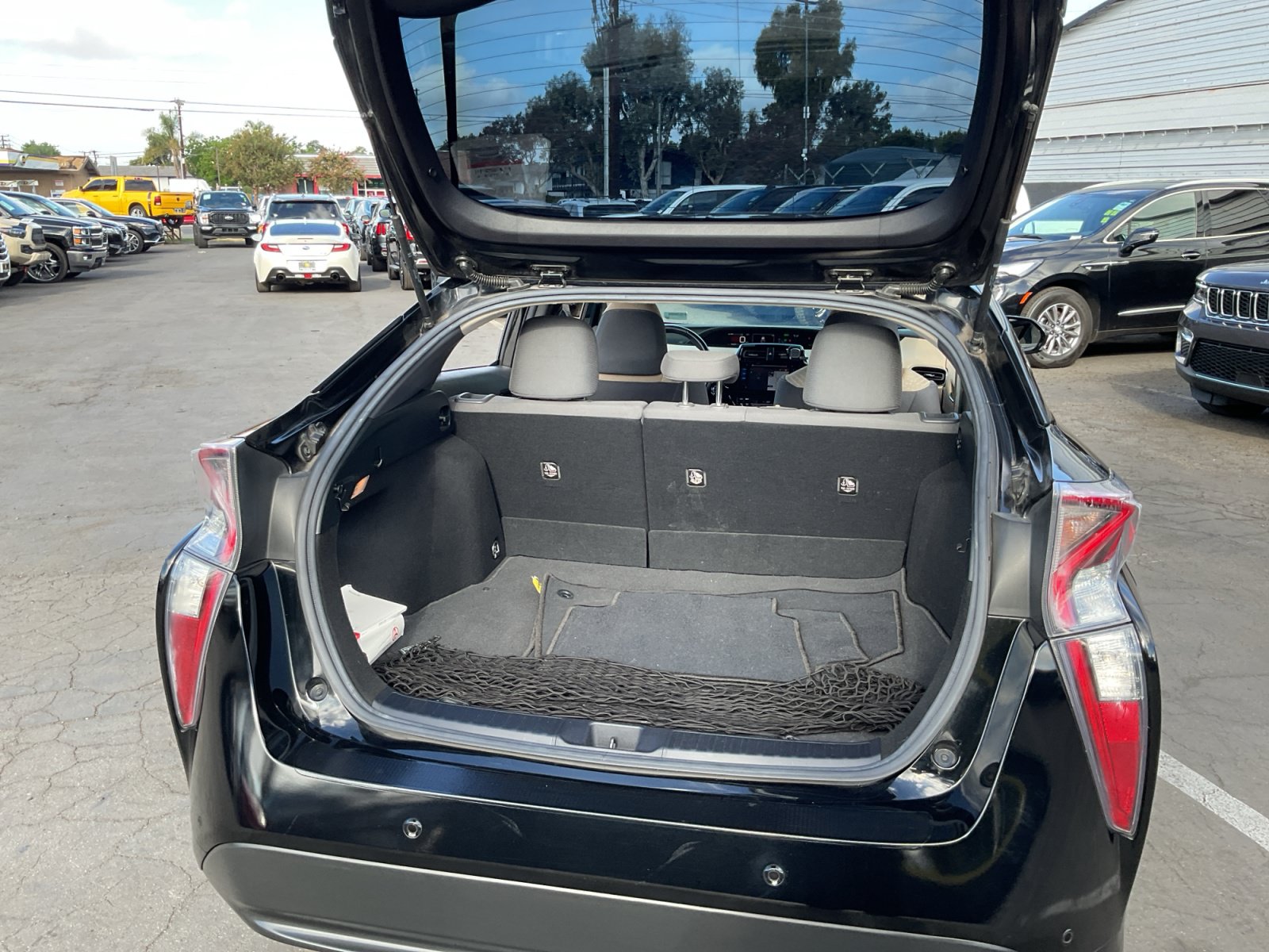 Used 2017 Toyota Prius Three FWD image 25
