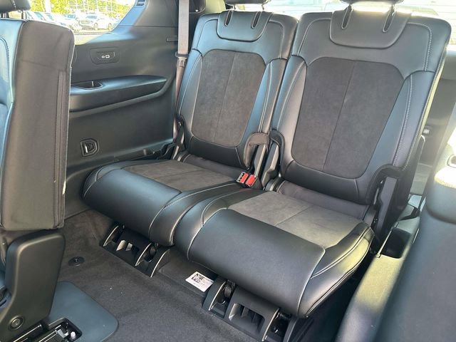 New 2025 Jeep Grand Cherokee L Altitude AWD/4WD image 13