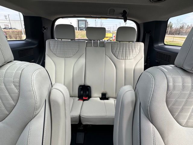 Used 2024 Hyundai Palisade Limited AWD/4WD image 29