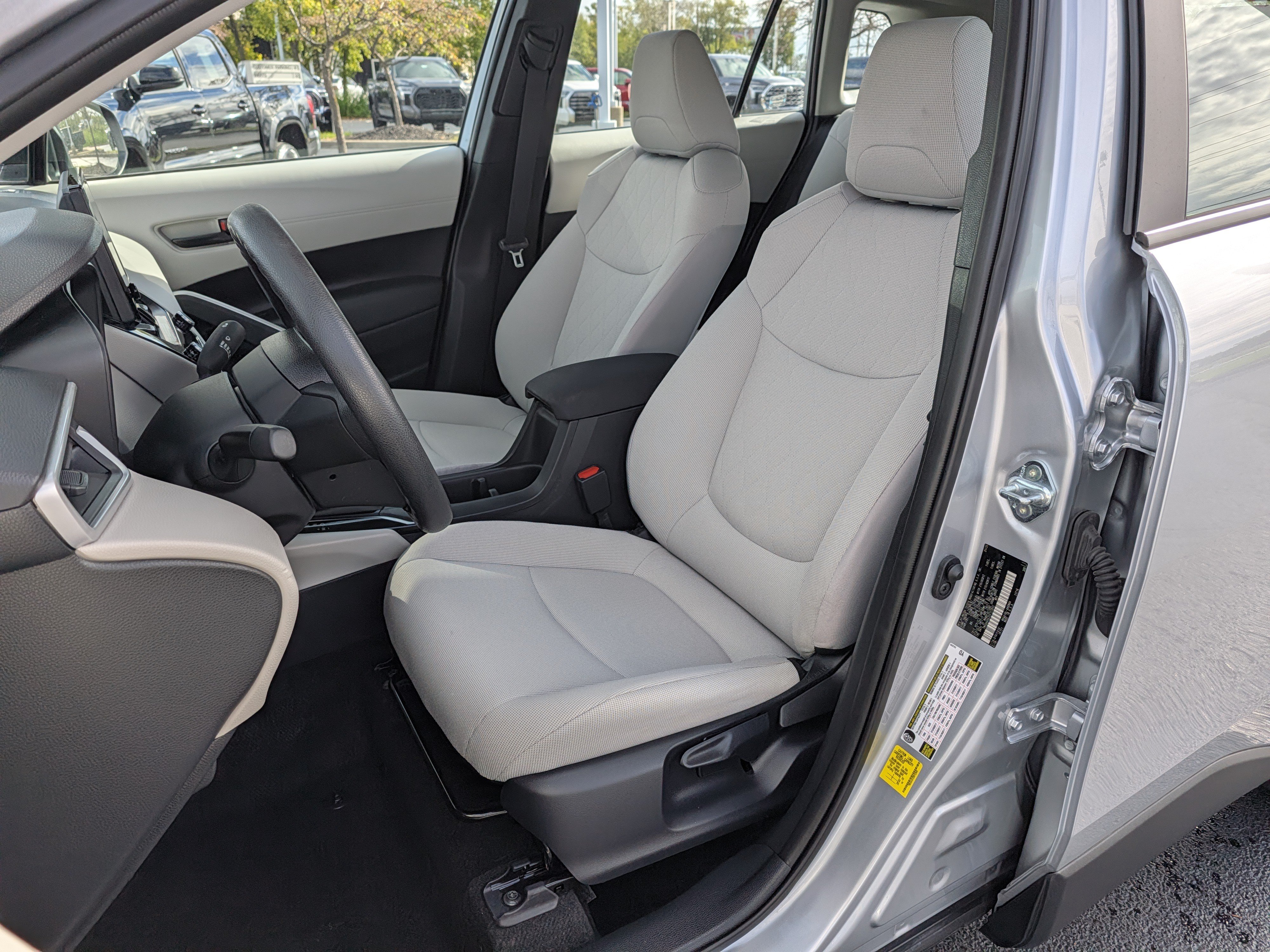 Certified 2025 Toyota Corolla Cross L FWD image 13