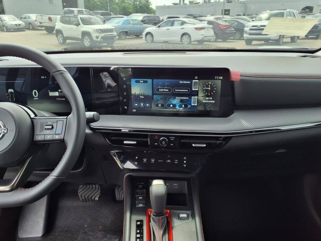 New 2025 Nissan Kicks SR AWD/4WD image 25