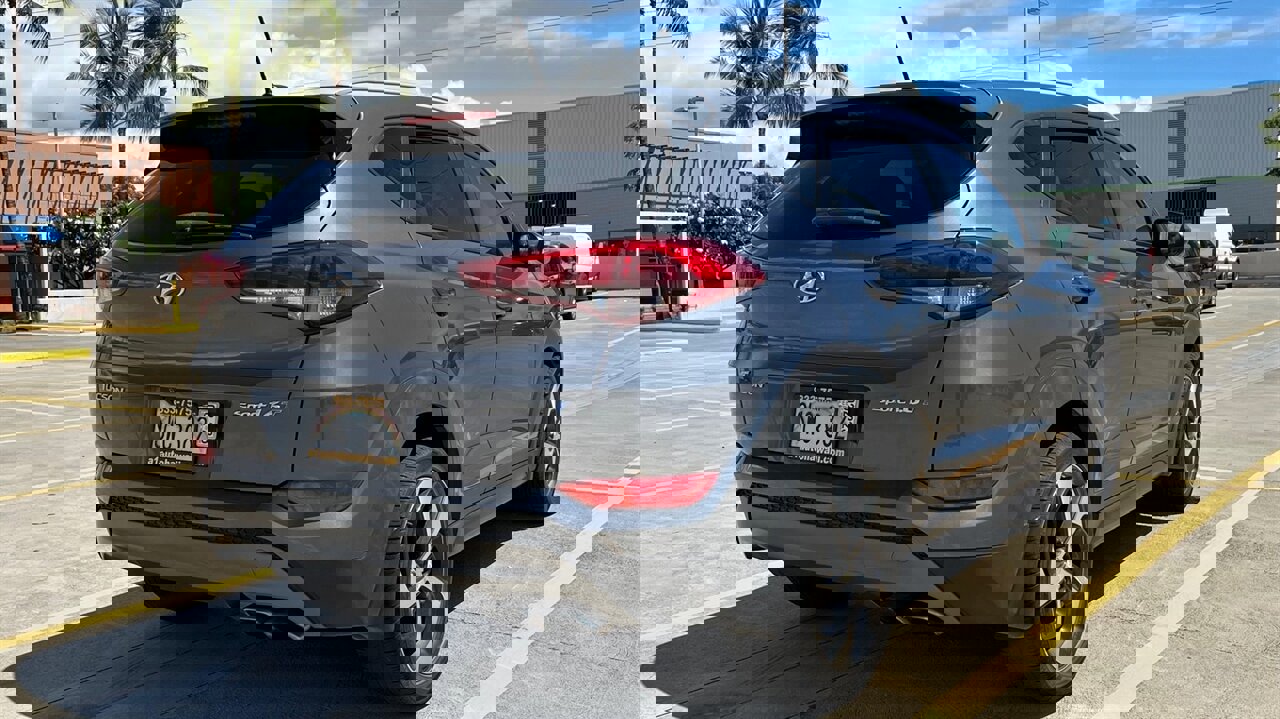 Used 2016 Hyundai Tucson Sport FWD image 5