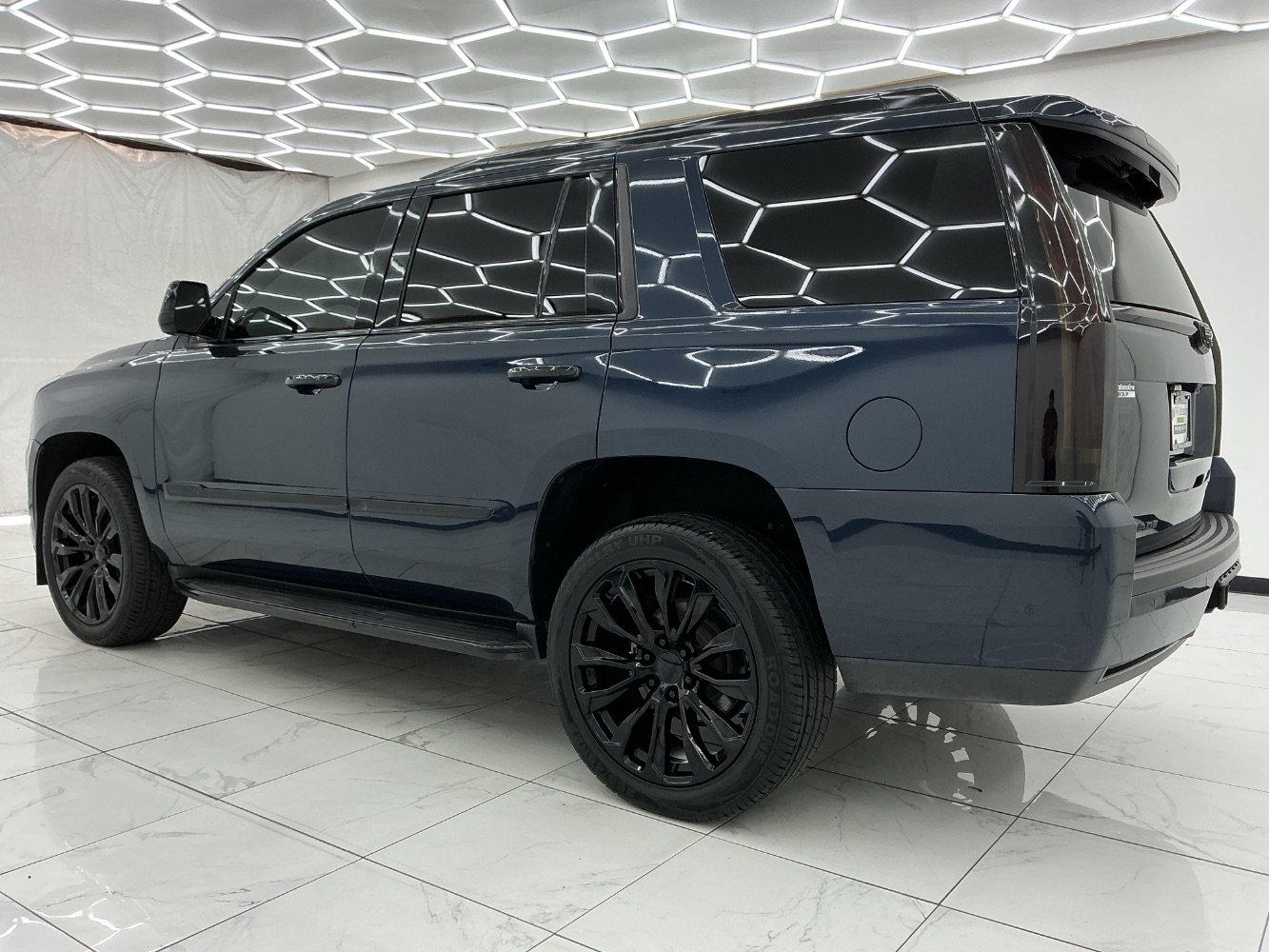 Used 2020 Cadillac Escalade Luxury AWD/4WD image 12