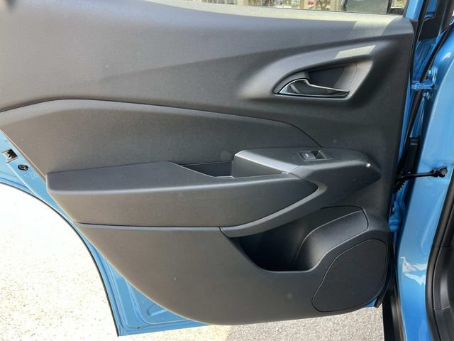 New 2026 Chevrolet Trax LT FWD image 18