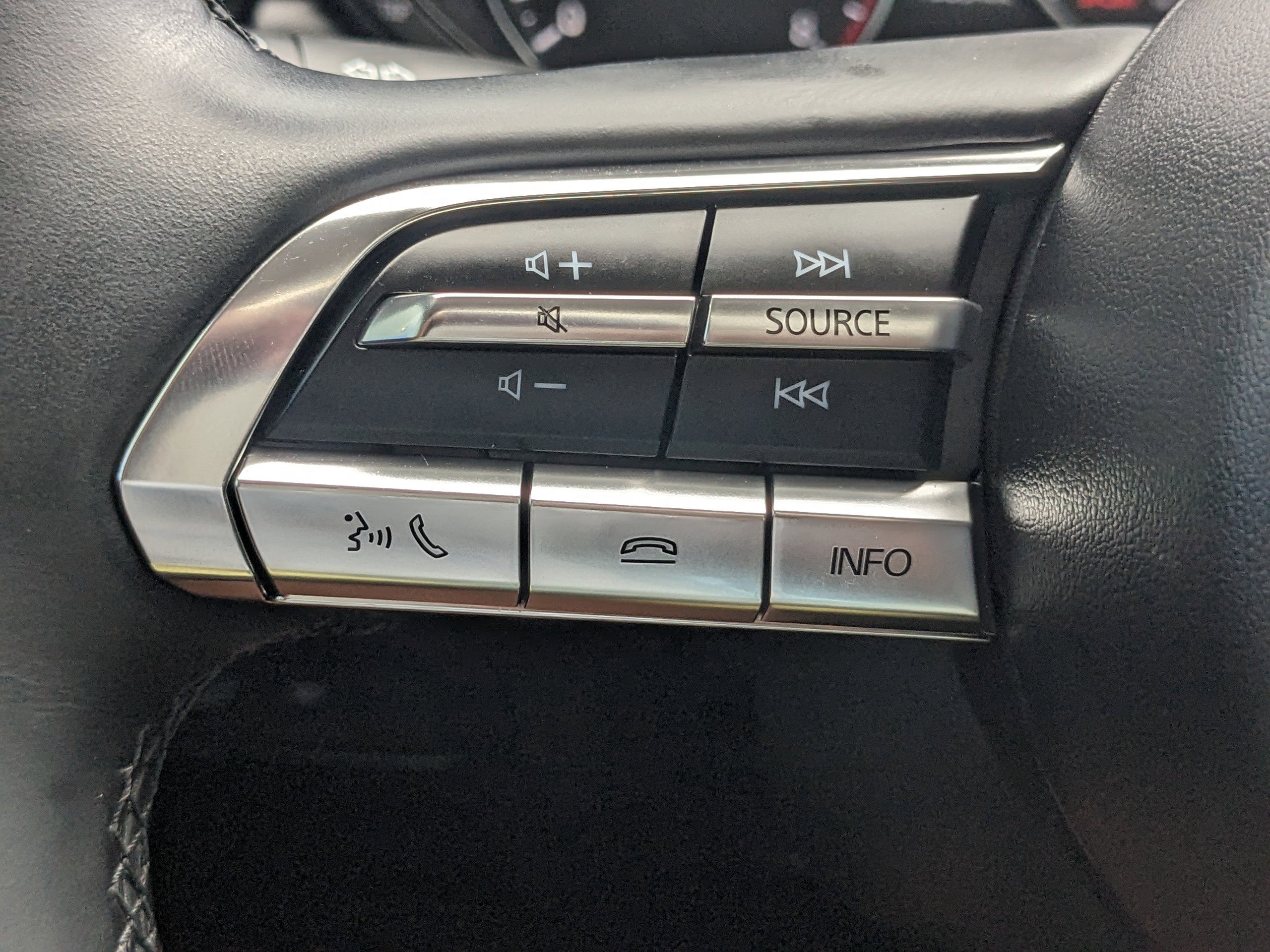 Used 2023 MAZDA CX-50 AWD 2.5 S w/ Cargo Package image 26