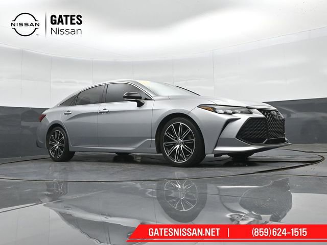 Used 2019 Toyota Avalon XSE FWD image 39