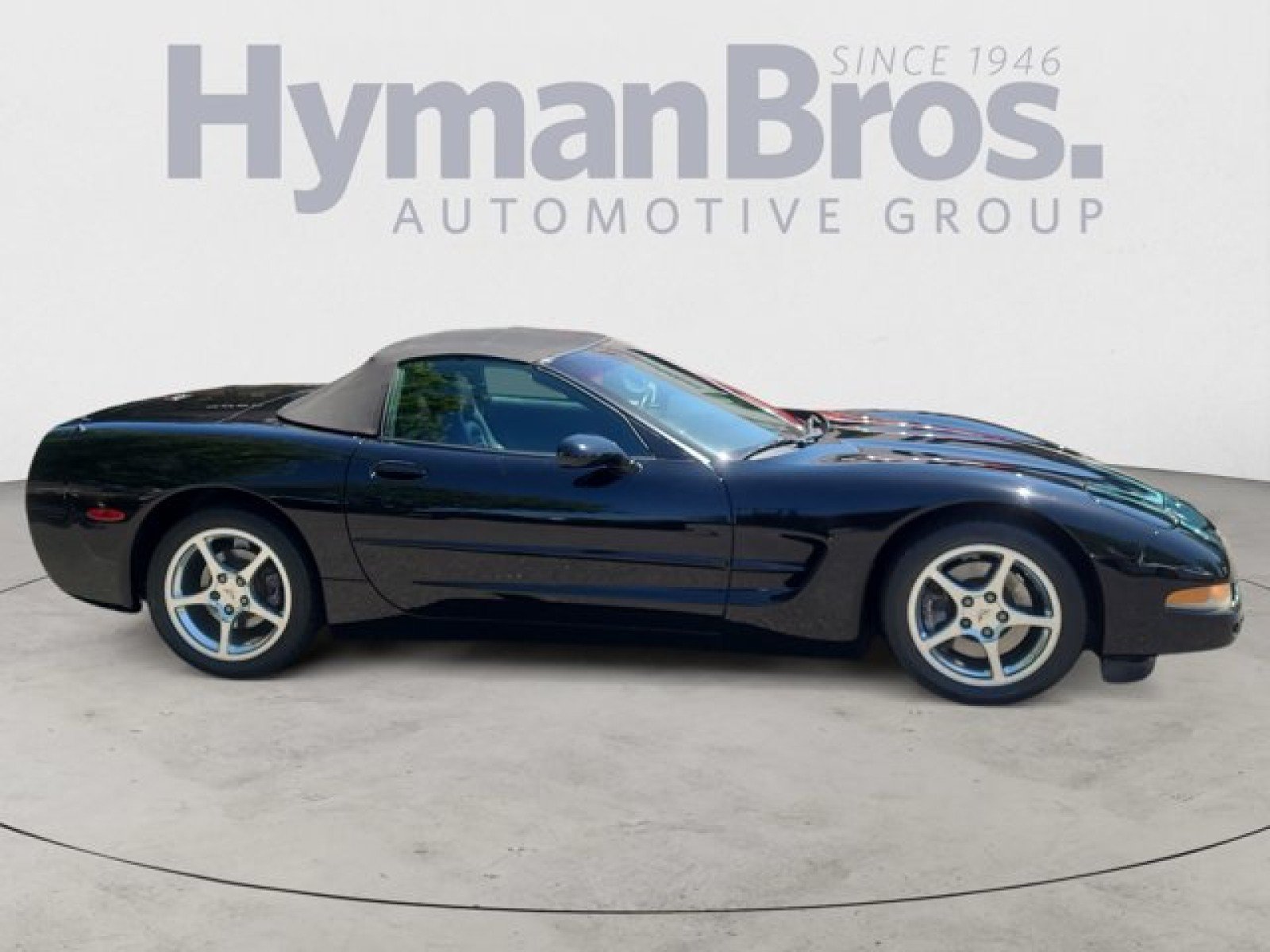 Used 2002 Chevrolet Corvette Convertible w/ Preferred Equipment Group2 RWD image 2