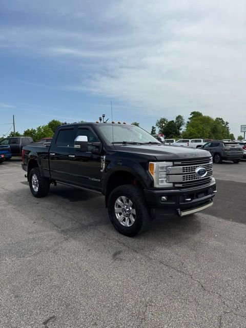 Used 2017 Ford F350 Platinum w/ Platinum Ultimate Package image 2
