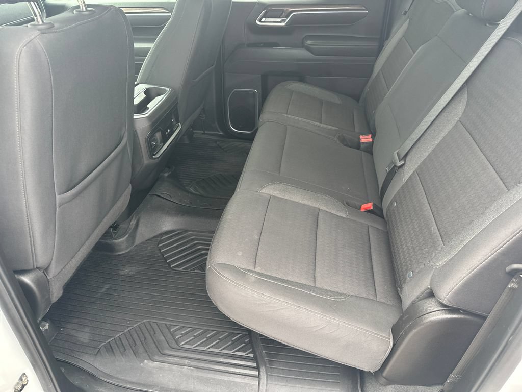 Used 2025 Chevrolet Silverado 1500 LT AWD/4WD image 15