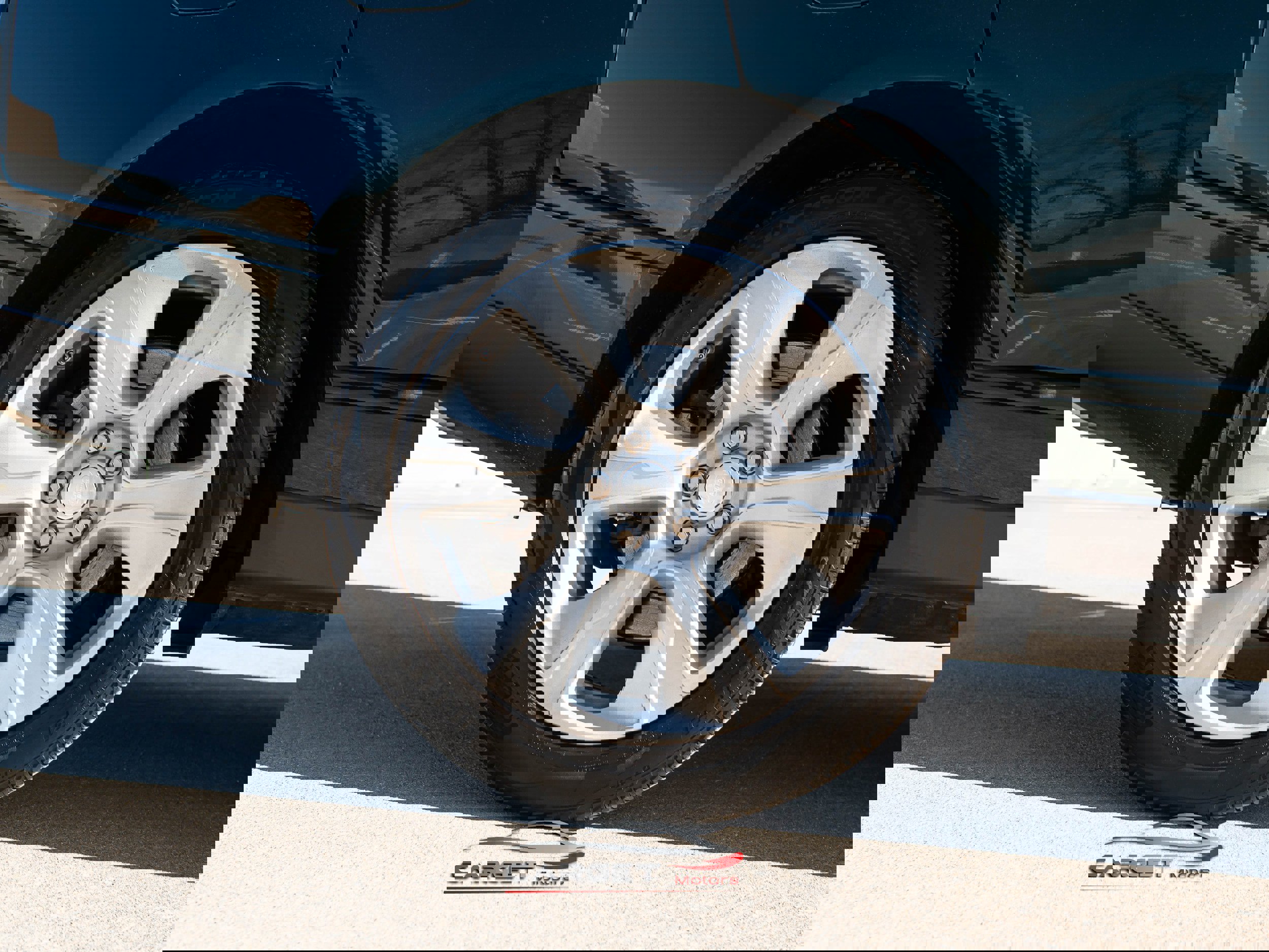 Used 2020 Land Rover Range Rover HSE image 11