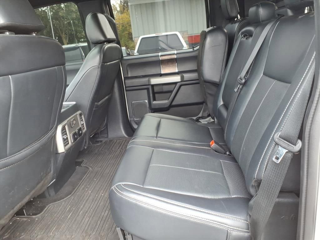 Used 2022 Ford F250 Lariat w/ Black Appearance Package image 12