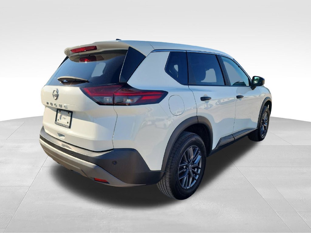 Used 2023 Nissan Rogue S FWD image 7