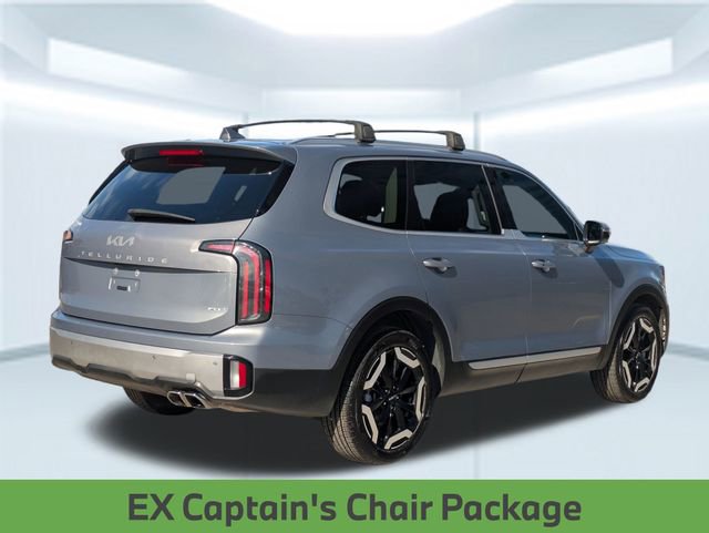 Used 2023 Kia Telluride EX w/ EX Captain's Chair Package image 6