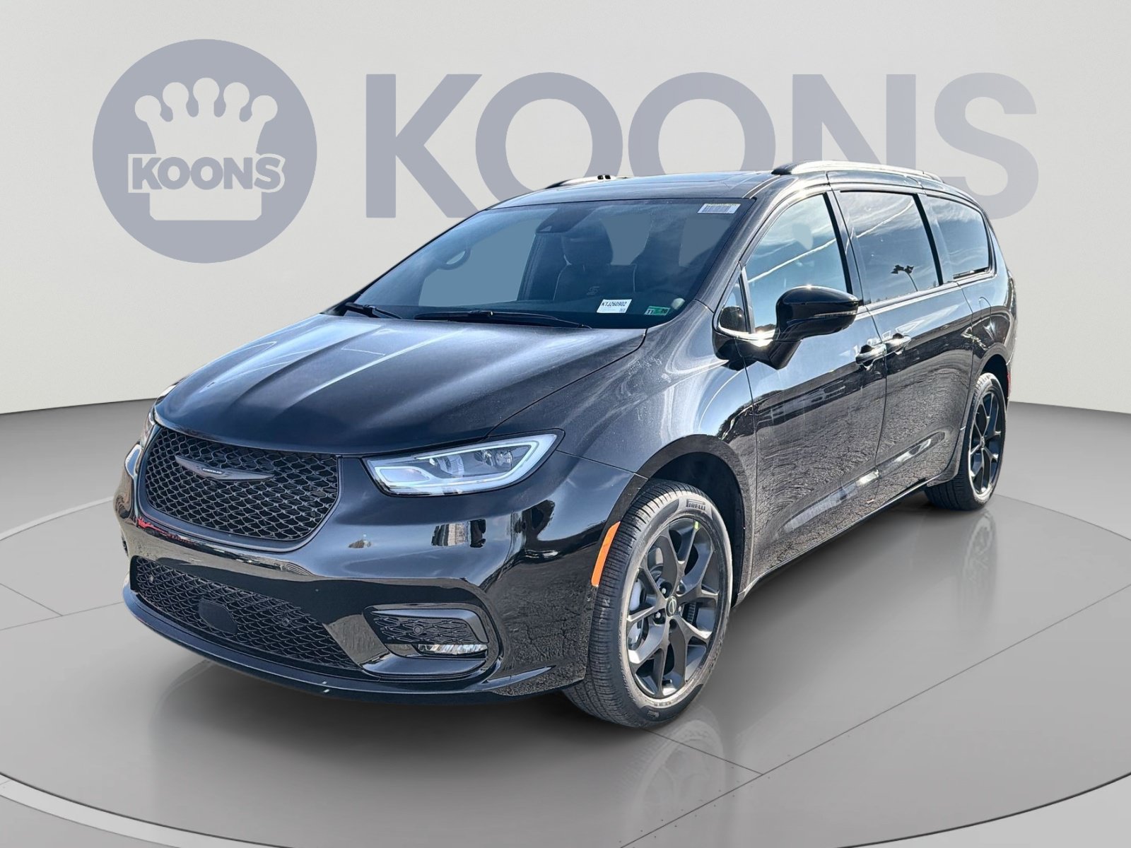 New 2026 Chrysler Pacifica Limited w/ S Appearance Package