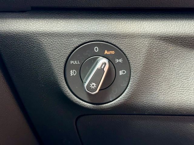 Used 2021 Volkswagen Jetta R-Line w/ R-Line Cold Weather Package FWD image 24