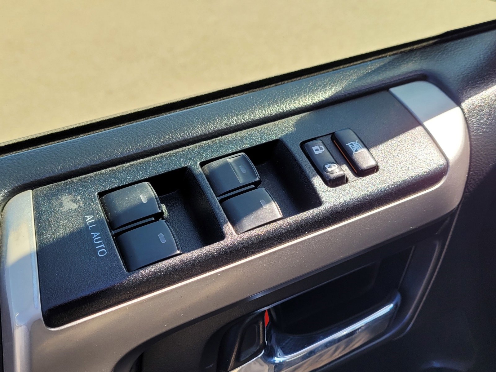 Used 2022 Toyota 4Runner SR5 Premium image 16