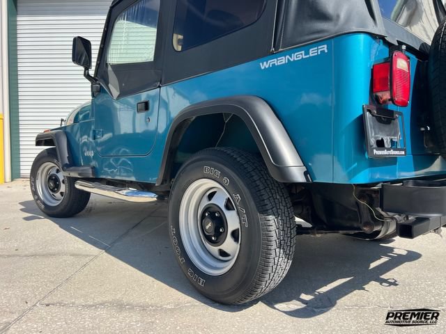 Used 1992 Jeep Wrangler 4WD image 10