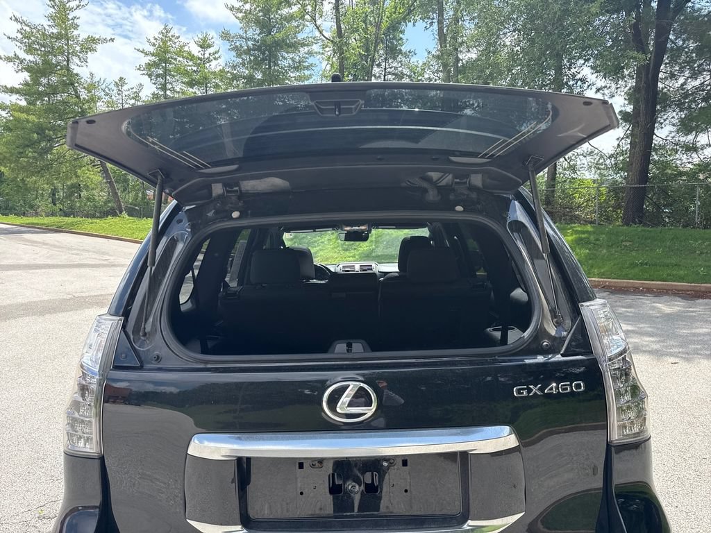 Used 2020 Lexus GX 460 Premium w/ Premium Package AWD/4WD image 31