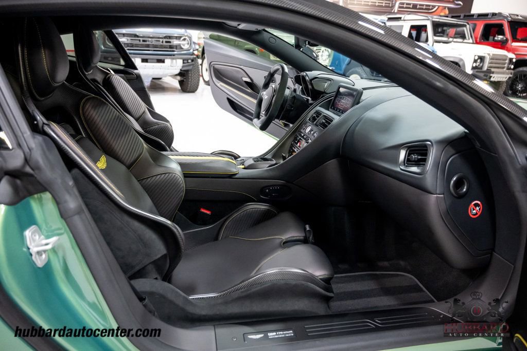Used 2023 Aston Martin DBS Coupe image 25