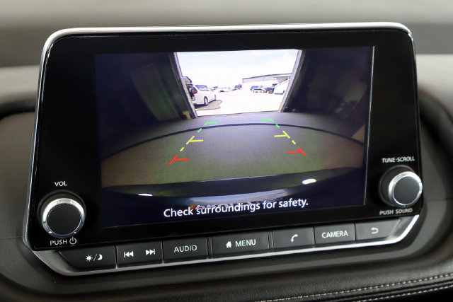 Used 2024 Nissan Rogue S AWD/4WD image 21