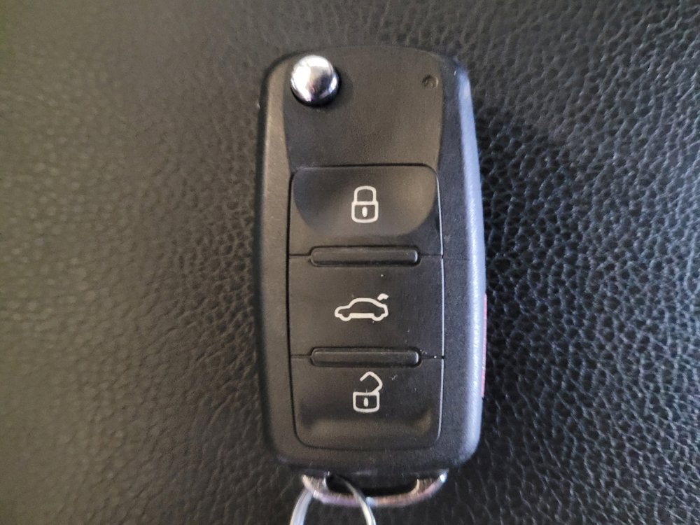 Used 2018 Volkswagen Jetta GLI FWD image 32