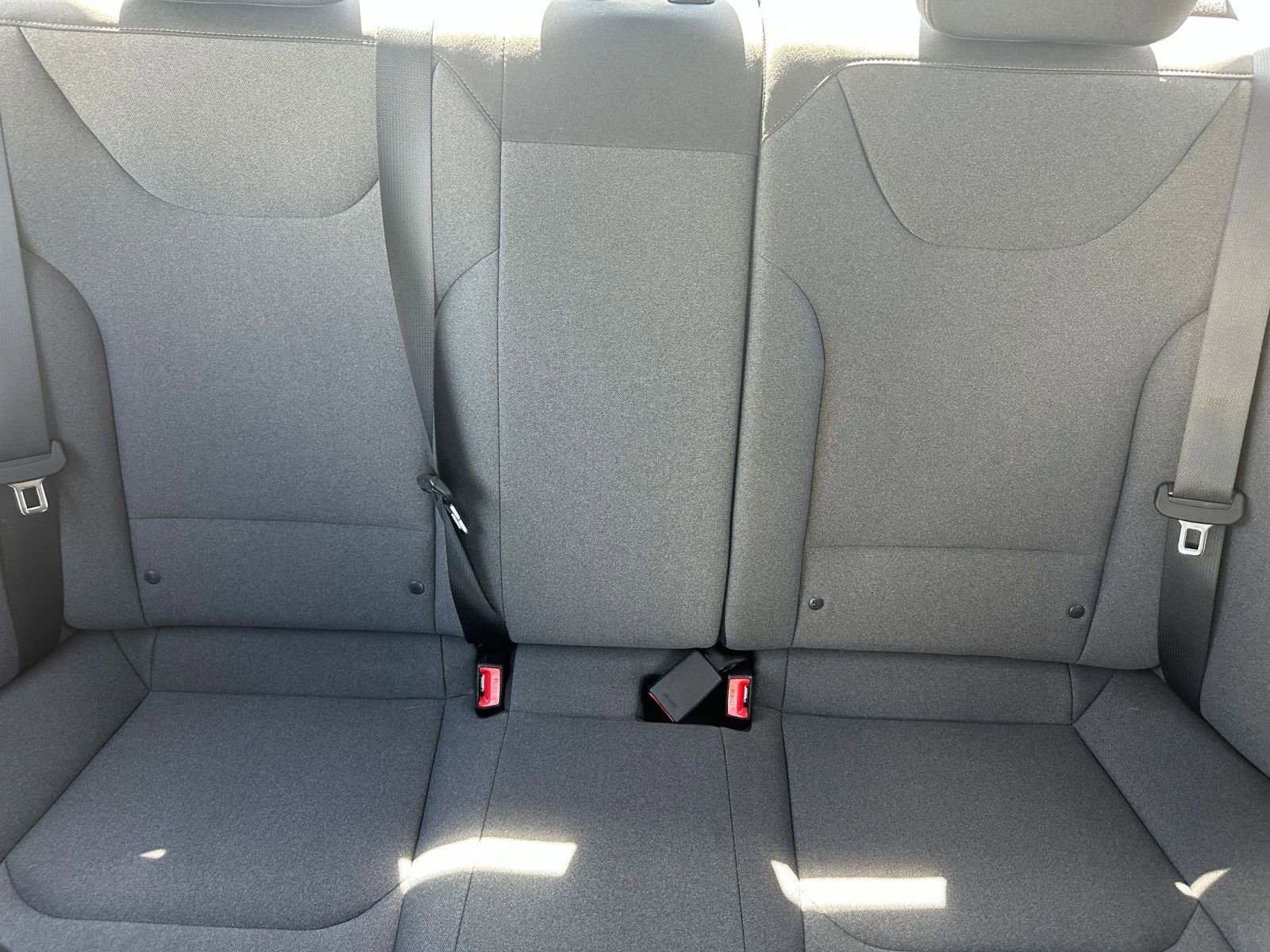 Used 2025 Kia K4 LXS image 37