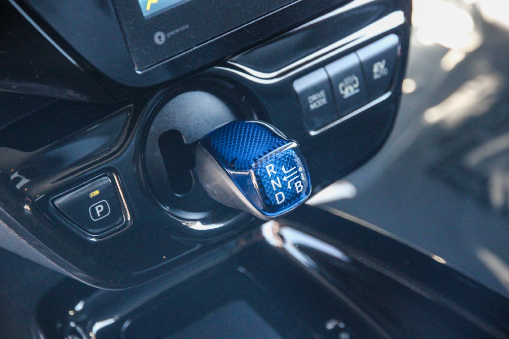 Used 2017 Toyota Prius Prime Advanced FWD image 19