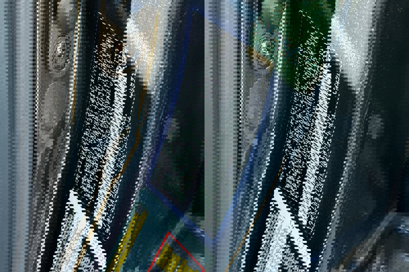 Used 2017 Toyota Avalon Limited image 33