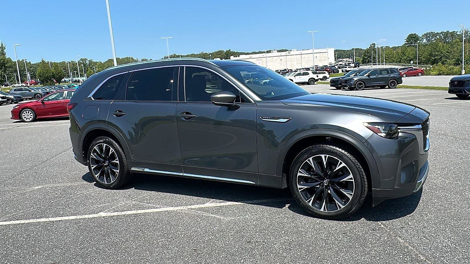 Used 2024 MAZDA CX-90 Plug-In Hybrid w/ Premium Plus AWD/4WD image 3