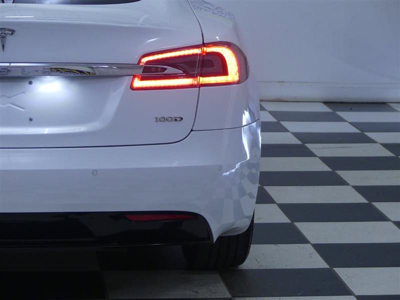 Used 2018 Tesla Model S 100D AWD/4WD image 29
