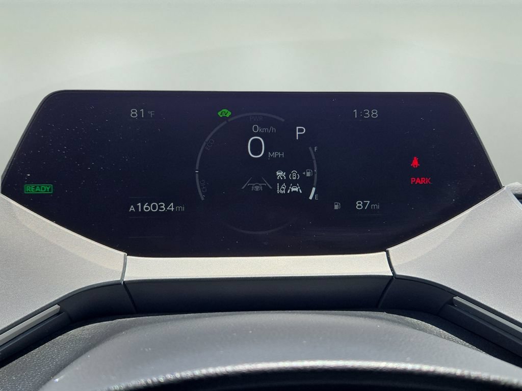 Used 2024 Toyota Prius XLE FWD image 17