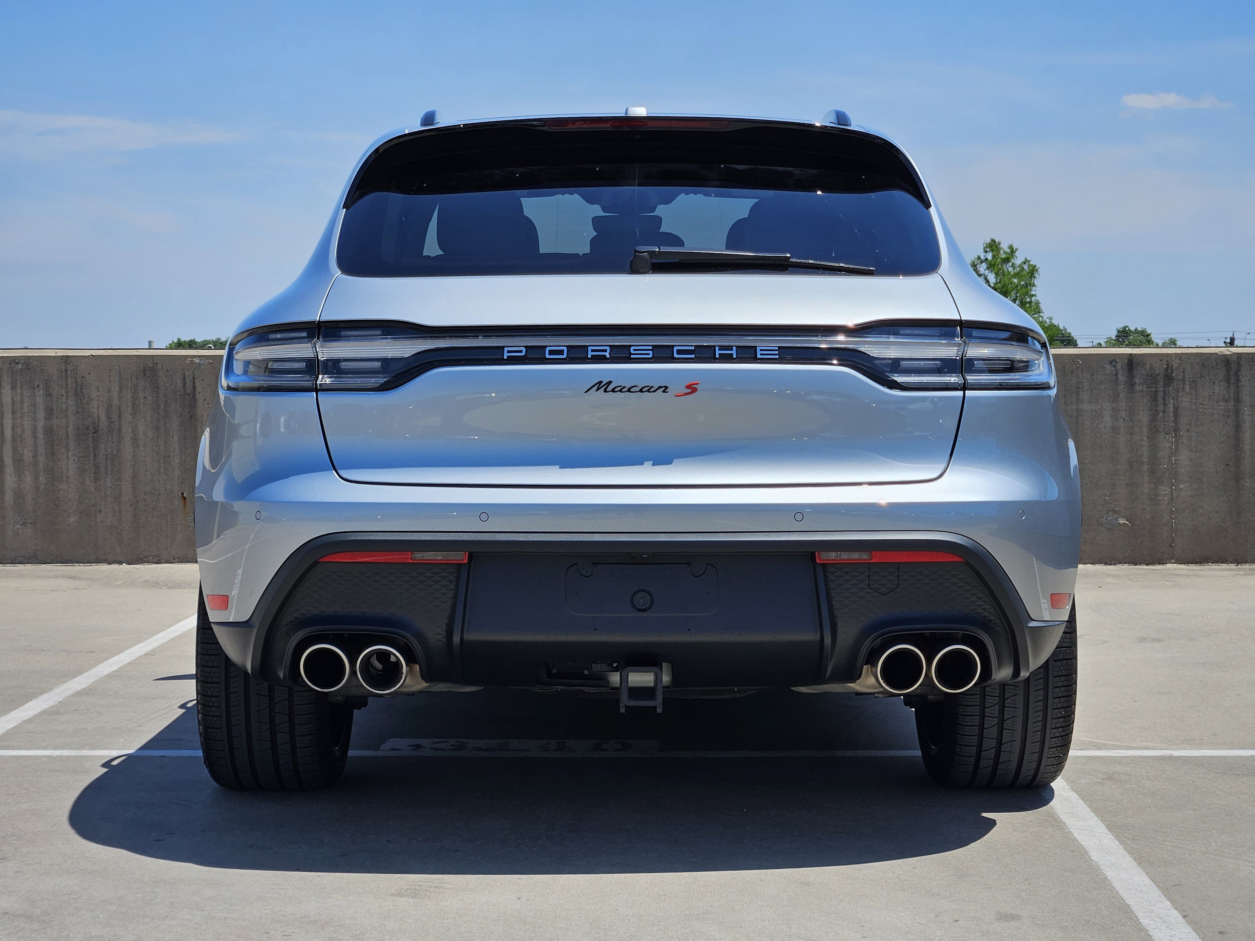 Certified 2024 Porsche Macan S AWD/4WD image 7